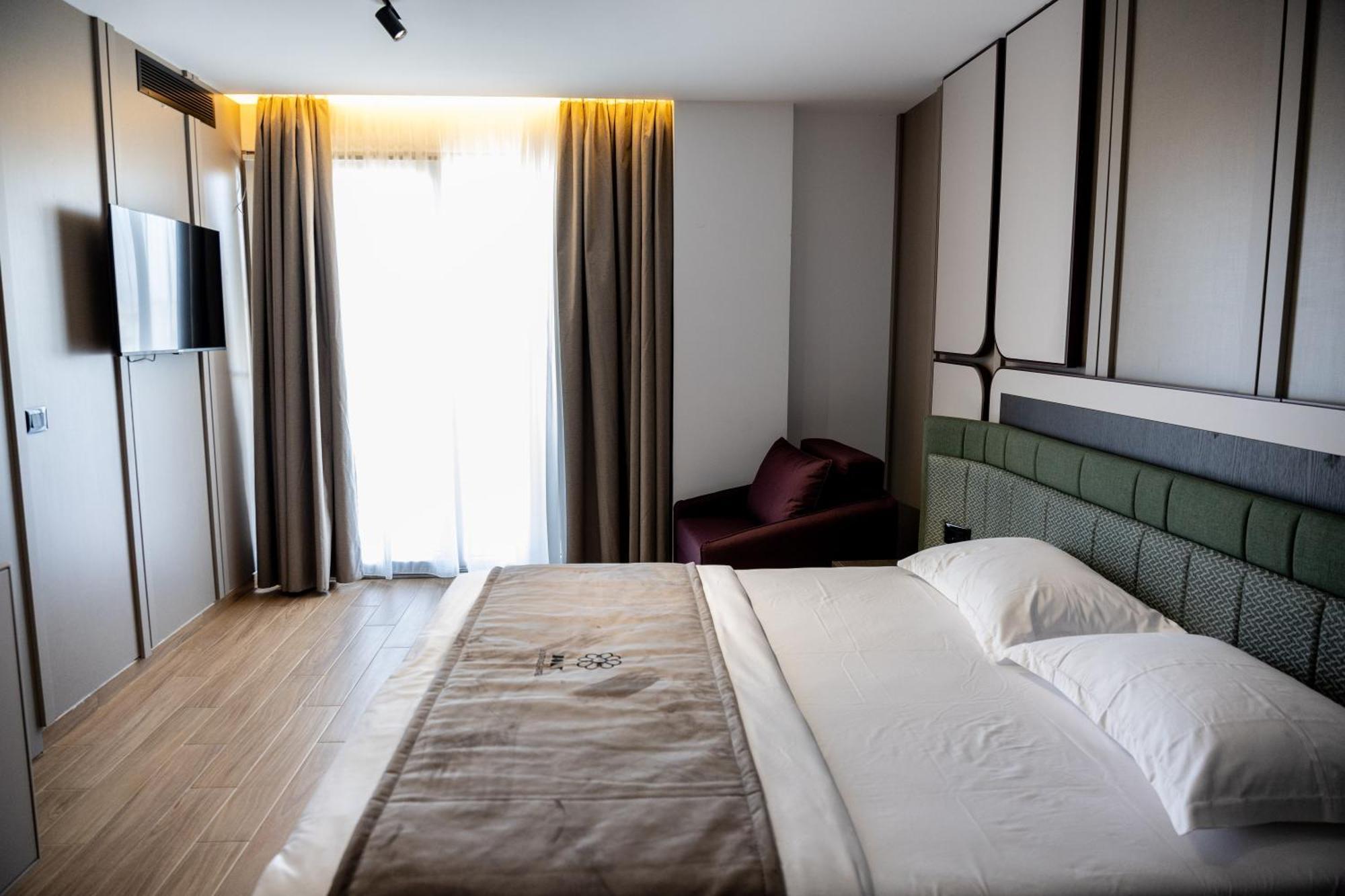 Bolt Boutique Hotel Lezhë Dış mekan fotoğraf