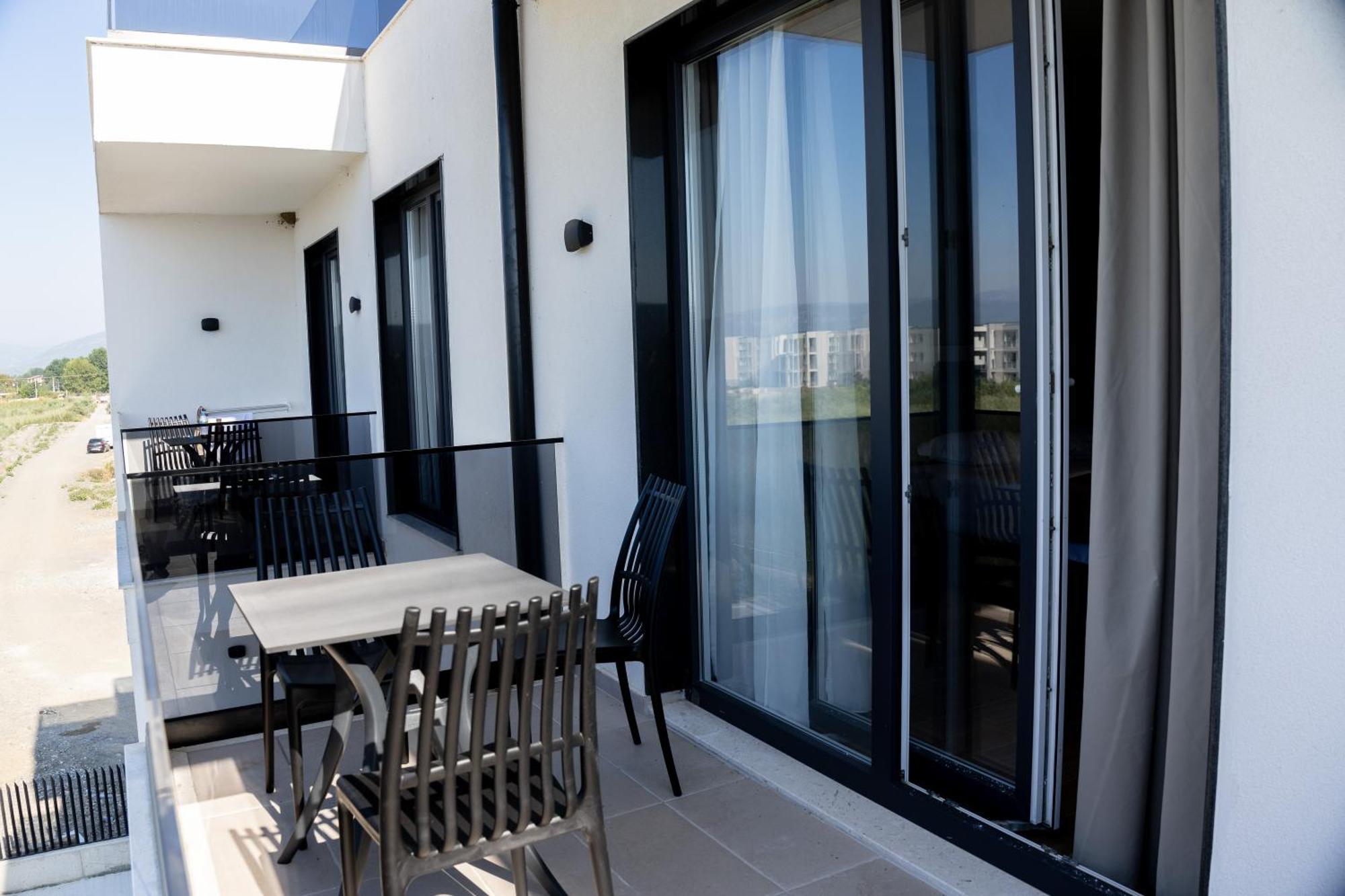 Bolt Boutique Hotel Lezhë Dış mekan fotoğraf