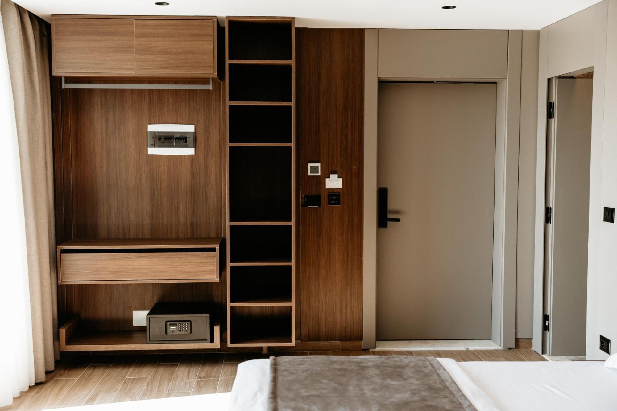 Bolt Boutique Hotel Lezhë Dış mekan fotoğraf